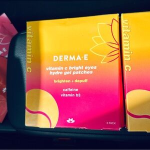 NWT 12 total 🟰 $1/per! Retail$17/5 Derma E Retinol B3 Bright Eyes Gel Patches